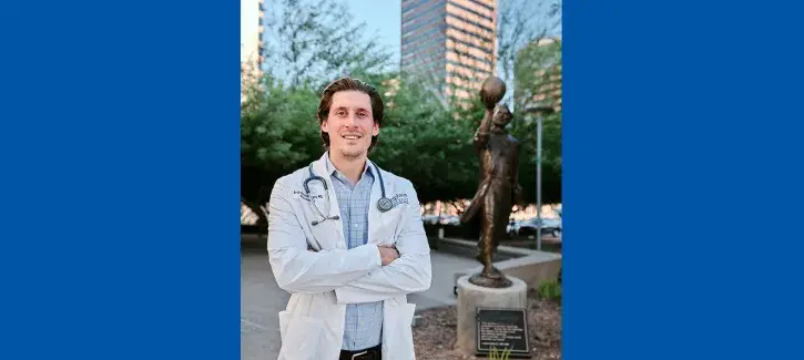 Creighton medical school graduate Erik Steinberger
